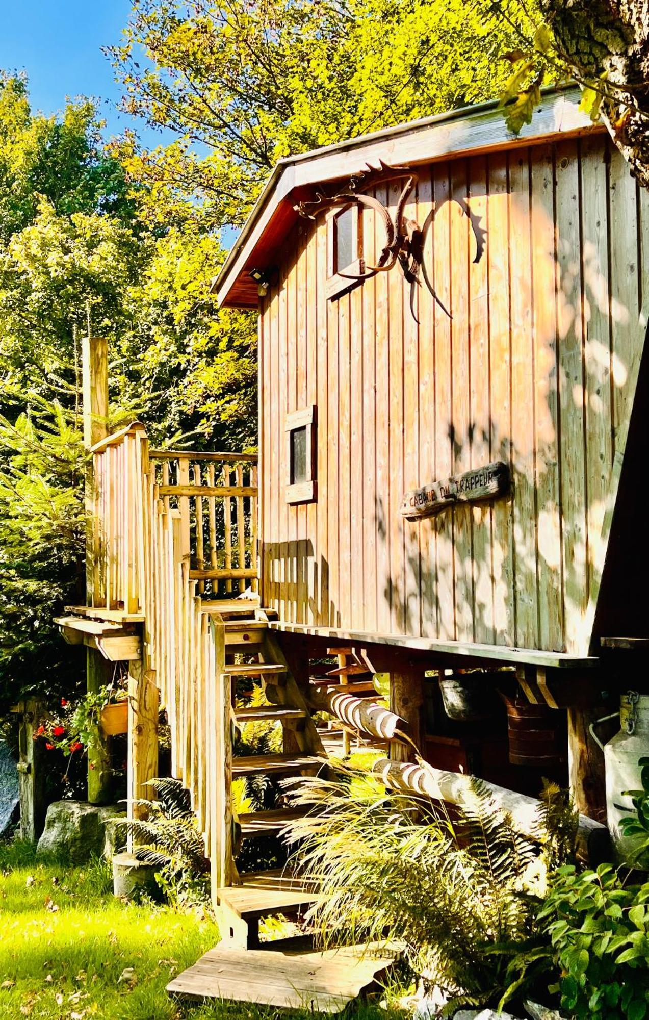 La Cabane Perchee Du Trappeur Ecrainville Bagian luar foto